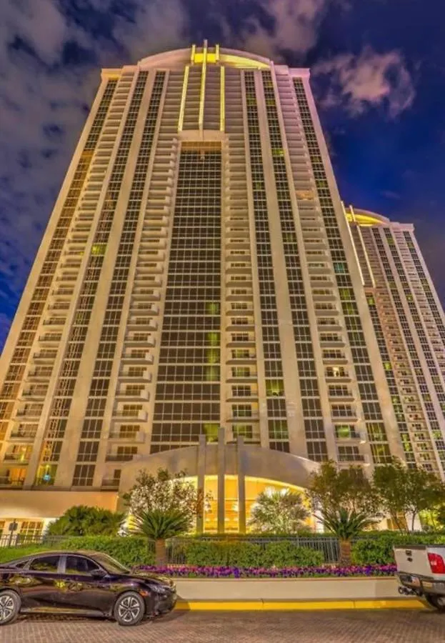 Homestay Balcony Suite Strip View Las Vegas