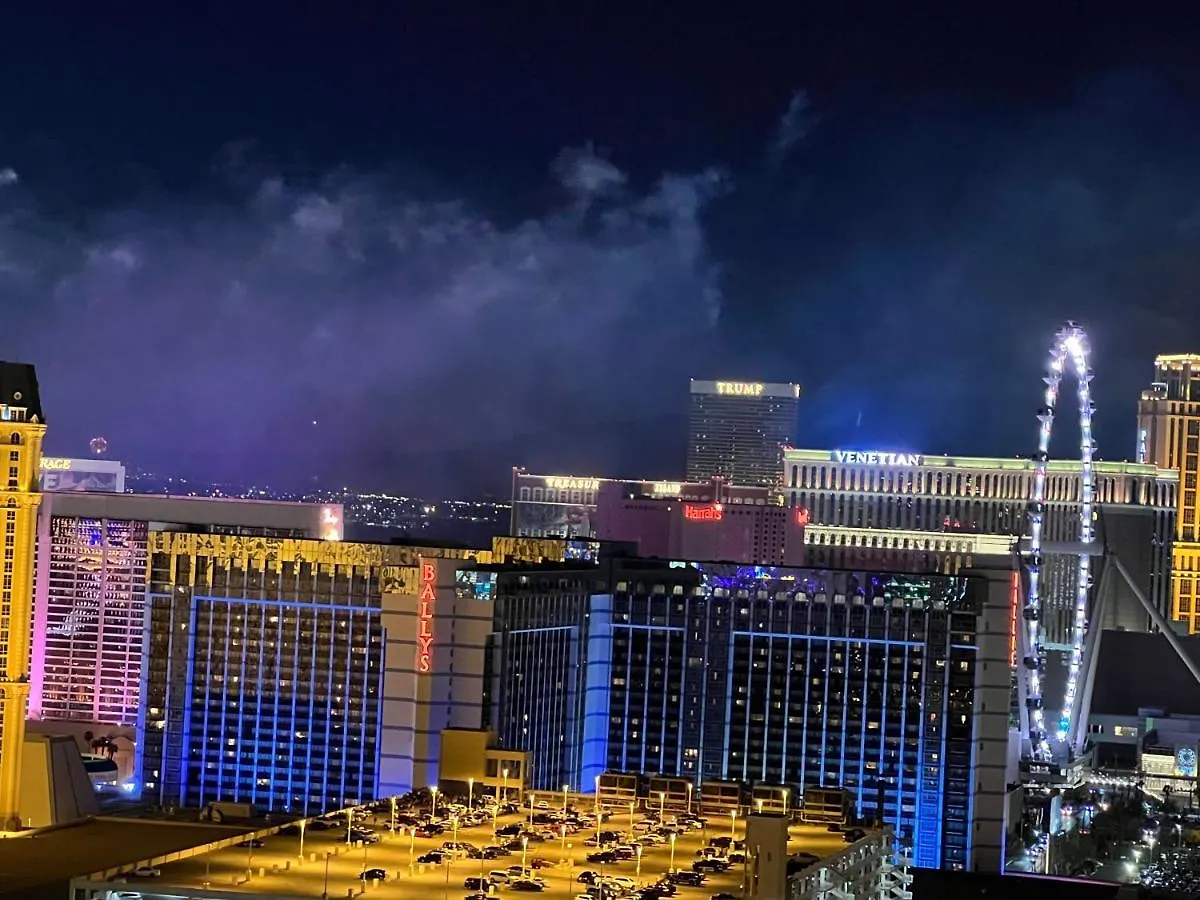 Homestay Balcony Suite Strip View Las Vegas United States